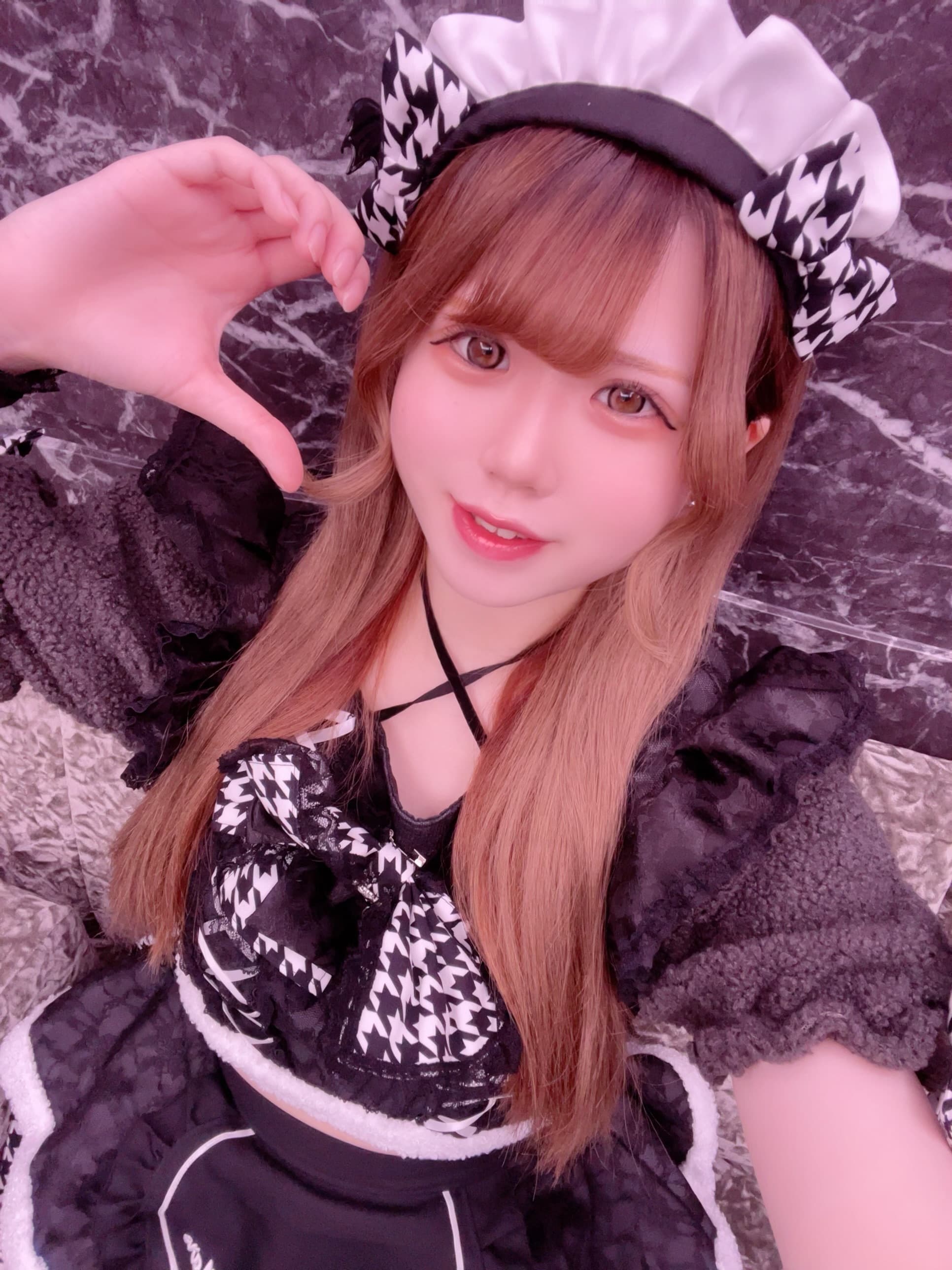 あや
